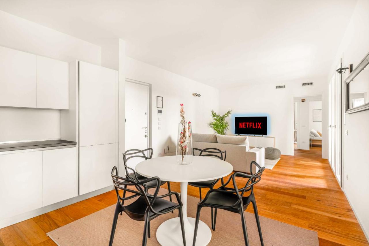 Apartmán Modern With Terrace & Garage By Ndp Rent Milán Exteriér fotografie